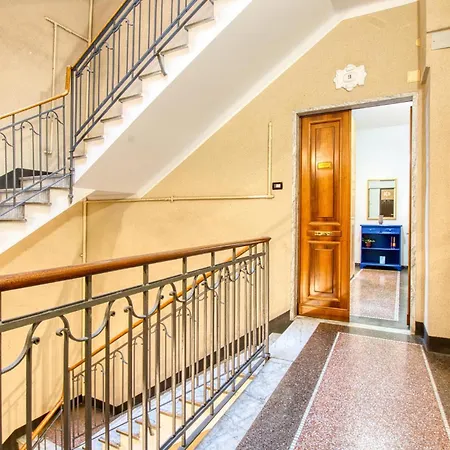 Апартаменты 1 Bedroom In Генуя